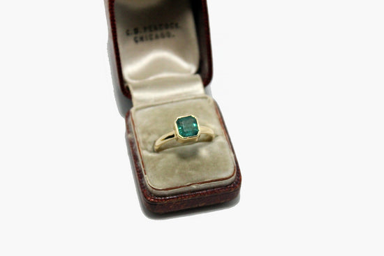 14k Gold Bezel Set Emerald Ring