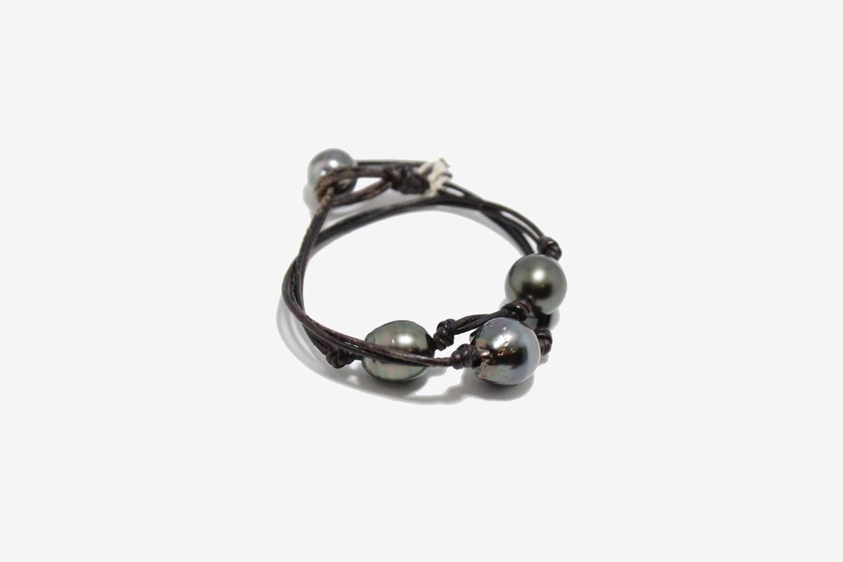 Petite Baleine Tahitian Pearl Leather Wrap Bracelet